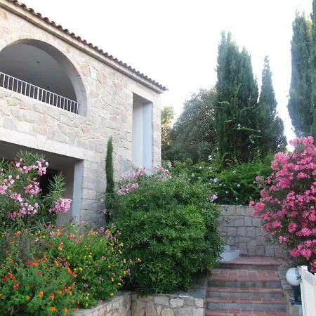 En Pierre Corse